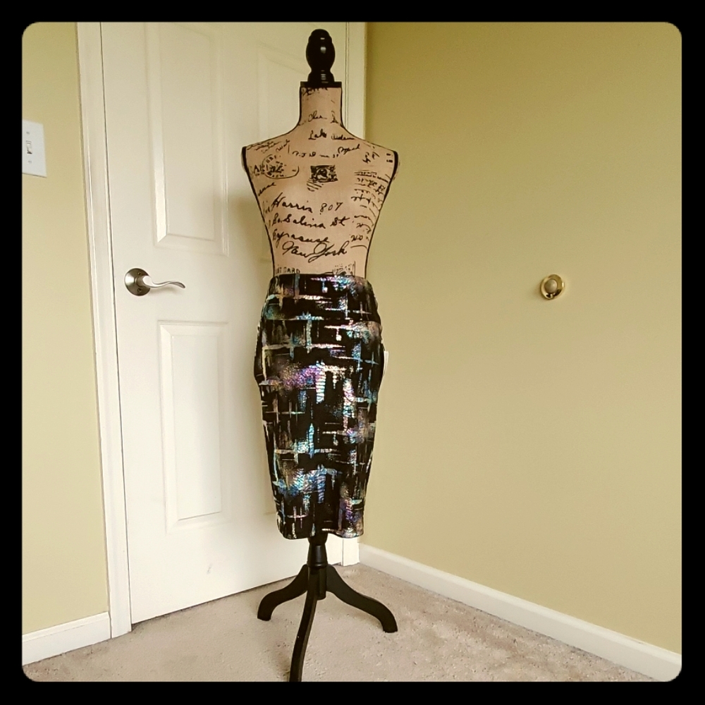 LulaRoe Cassie Skirt Size Small